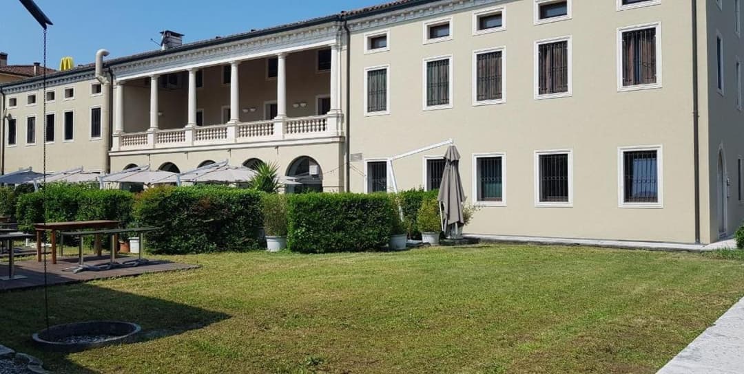 La Loggia Vicenza — photo 1 of 1