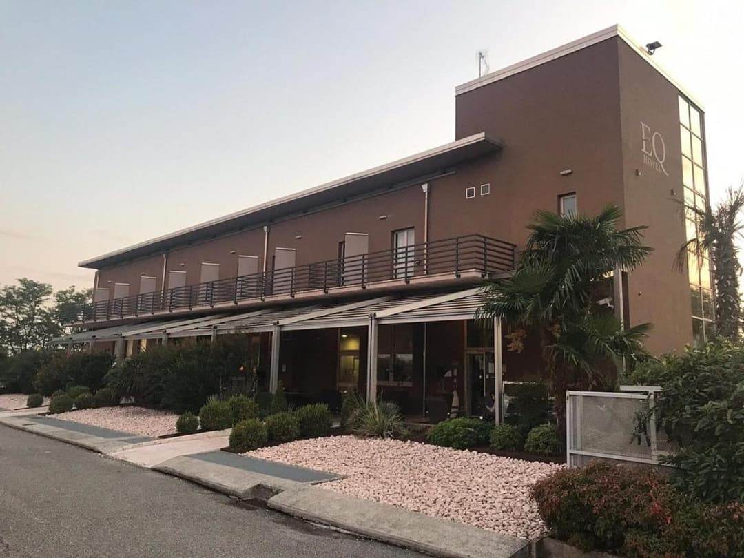 eq hotel — photo 1 of 23