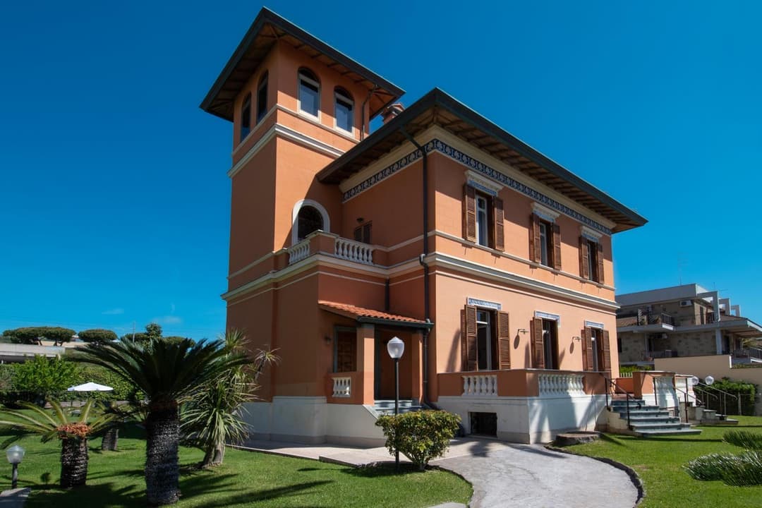 Palazzo Moresco — photo 1 of 1
