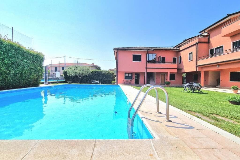VOLTA Pool&Beach apartment — photo 1 of 32
