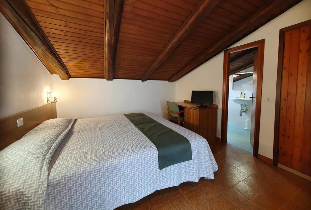 Altavilla Albergo meublé — photo 1 of 27