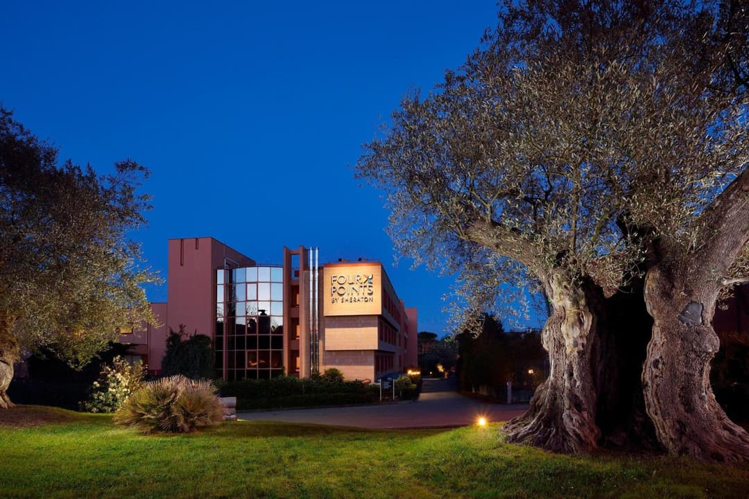 Four Points by Sheraton Siena — photo 1 of 41