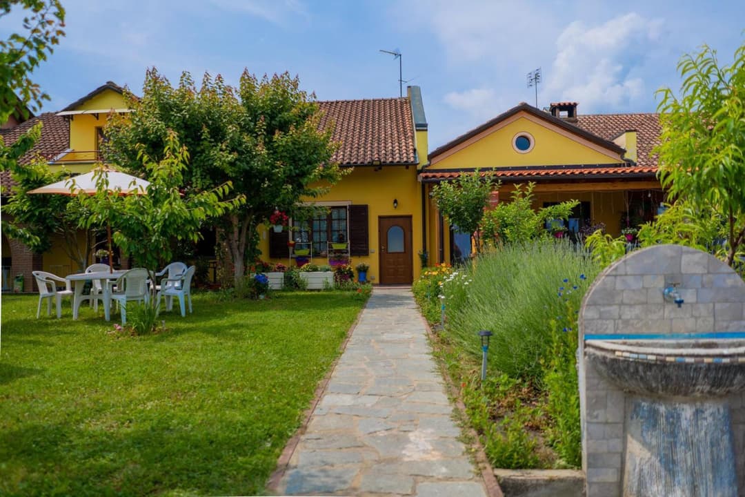 Villa Aurora — photo 1 of 46