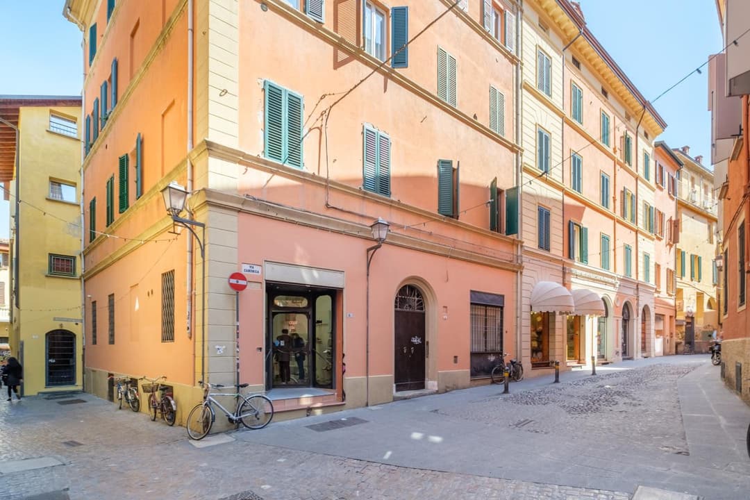 Golden Suite by Studio Vita — photo 1 of 1