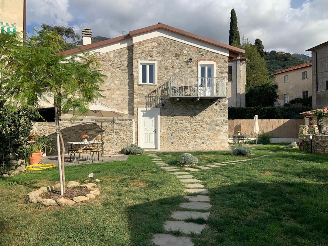 Antica casa nel borgo — photo 1 of 28