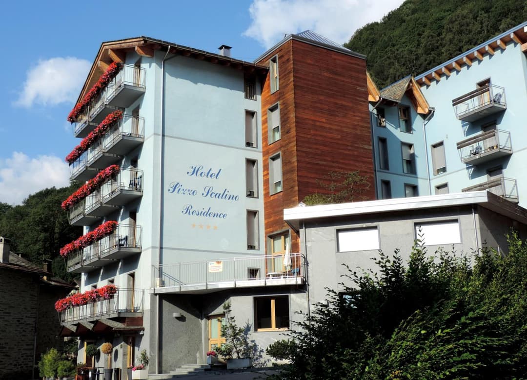 Residence Pizzo Scalino — photo 1 of 286