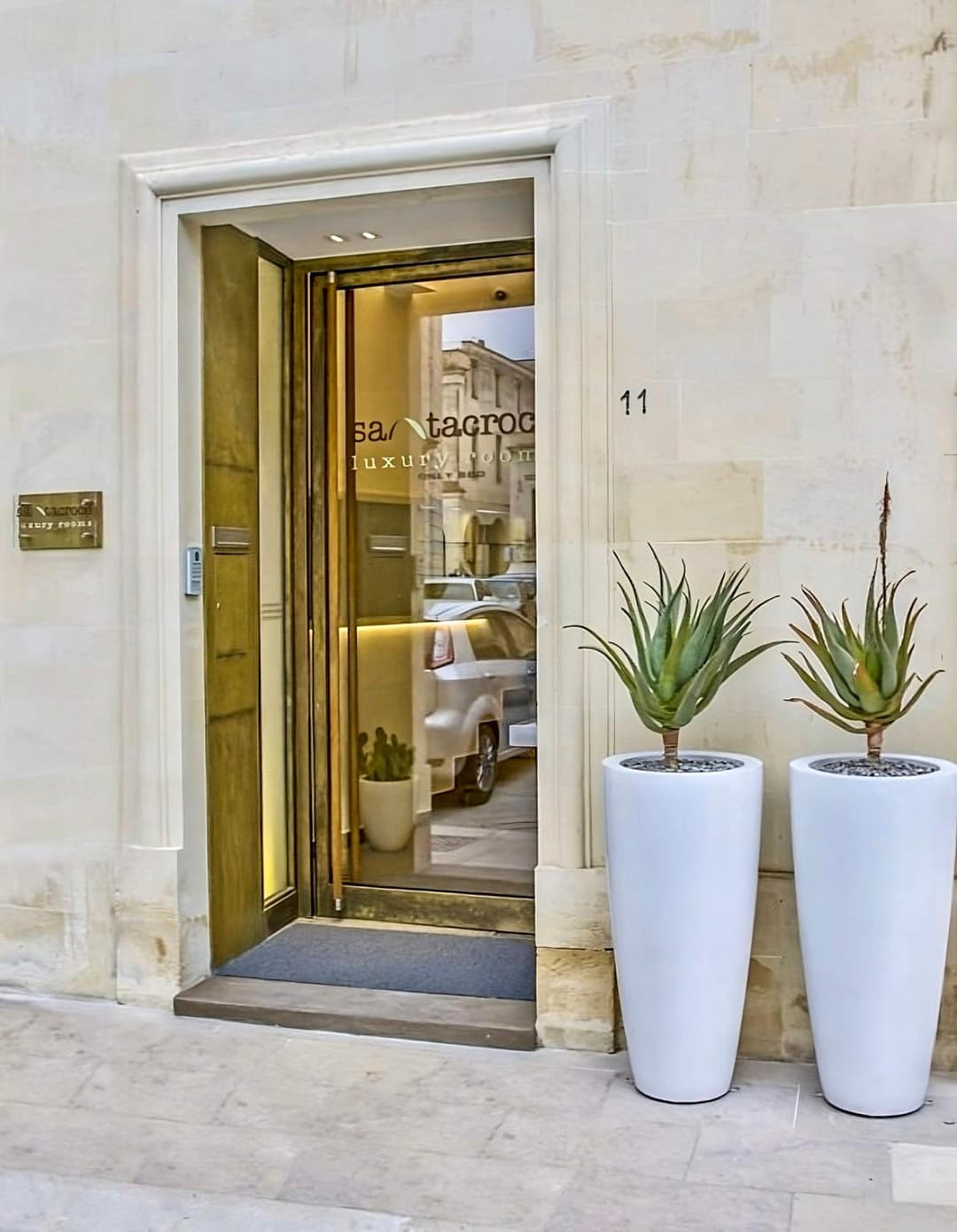 Santacroce Luxury Rooms — photo 1 of 1