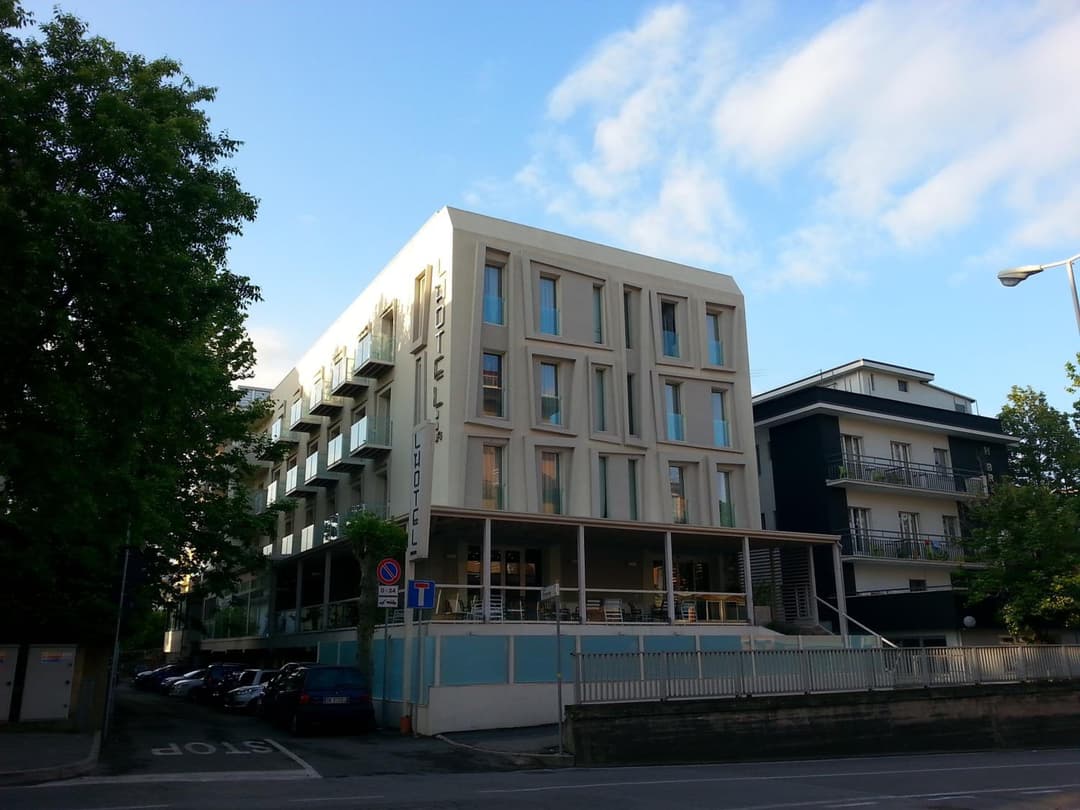 L'Hotel — photo 1 of 62