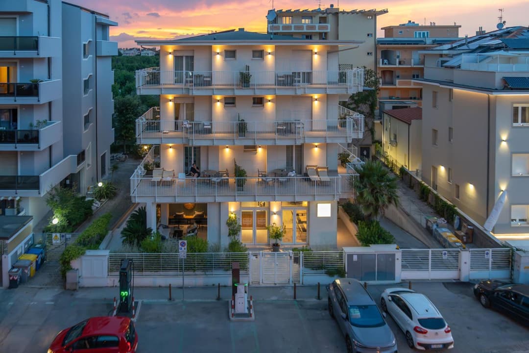 Hotel Riva e Mare — photo 1 of 152