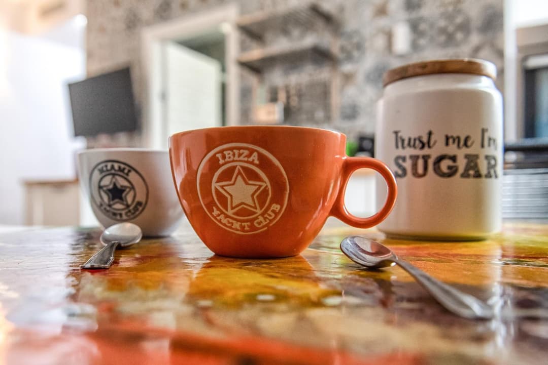 Luxury Cozy Studio by Central Station - Café — photo 1 of 1