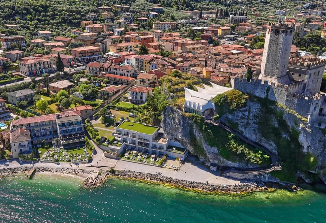 Hotel Castello Lake Front — photo 1 of 1