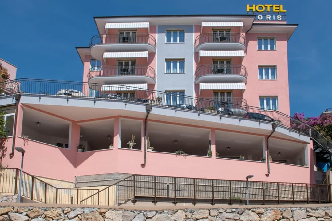 Hotel Noris — photo 1 of 54