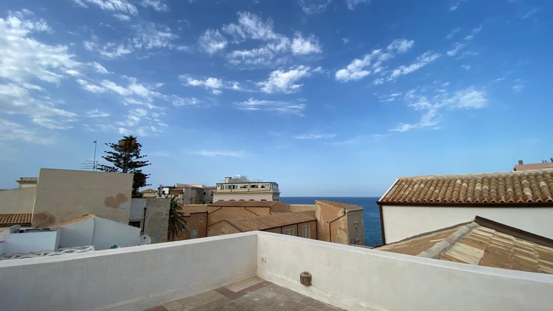 Lanterne Magiche Ortigia Suites — photo 1 of 1