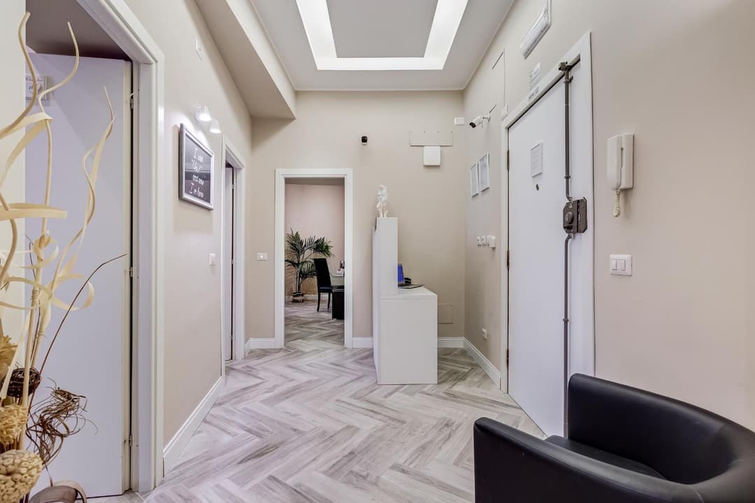 Hanky Suite — photo 1 of 1