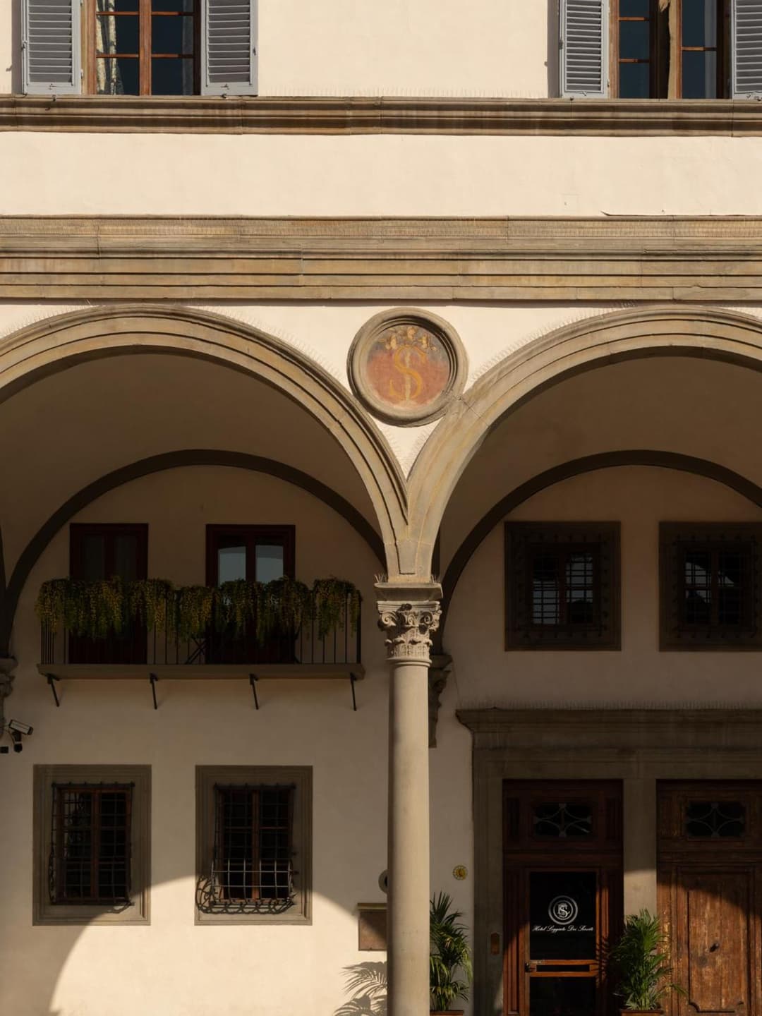 Loggiato Dei Serviti — photo 1 of 114