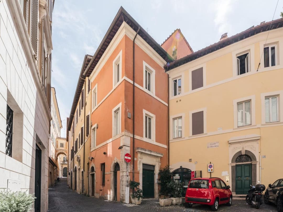 The Best Rent - Two-bedroom apartment with terrace near Trevi Fountain — photo 1 of 1