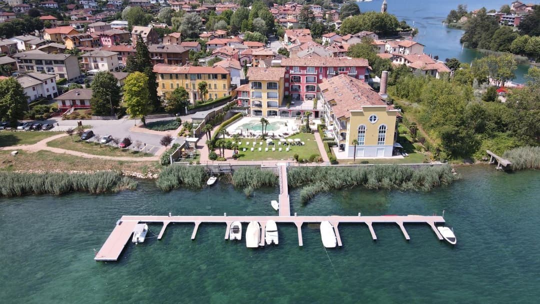 Yachting Residence - Private Dock, Lake Access & SPA — photo 1 of 1