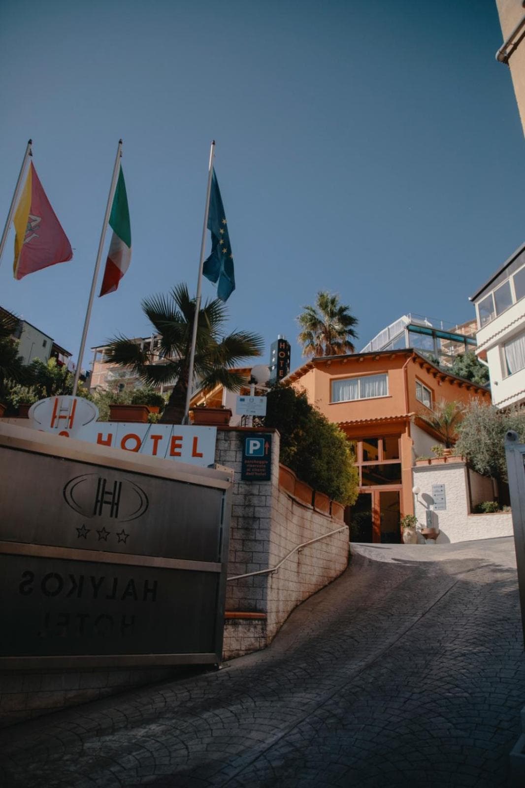 Halykos Hotel — photo 1 of 1