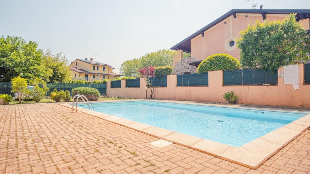 Smiling Apartment - Italian Homing — photo 1 of 15