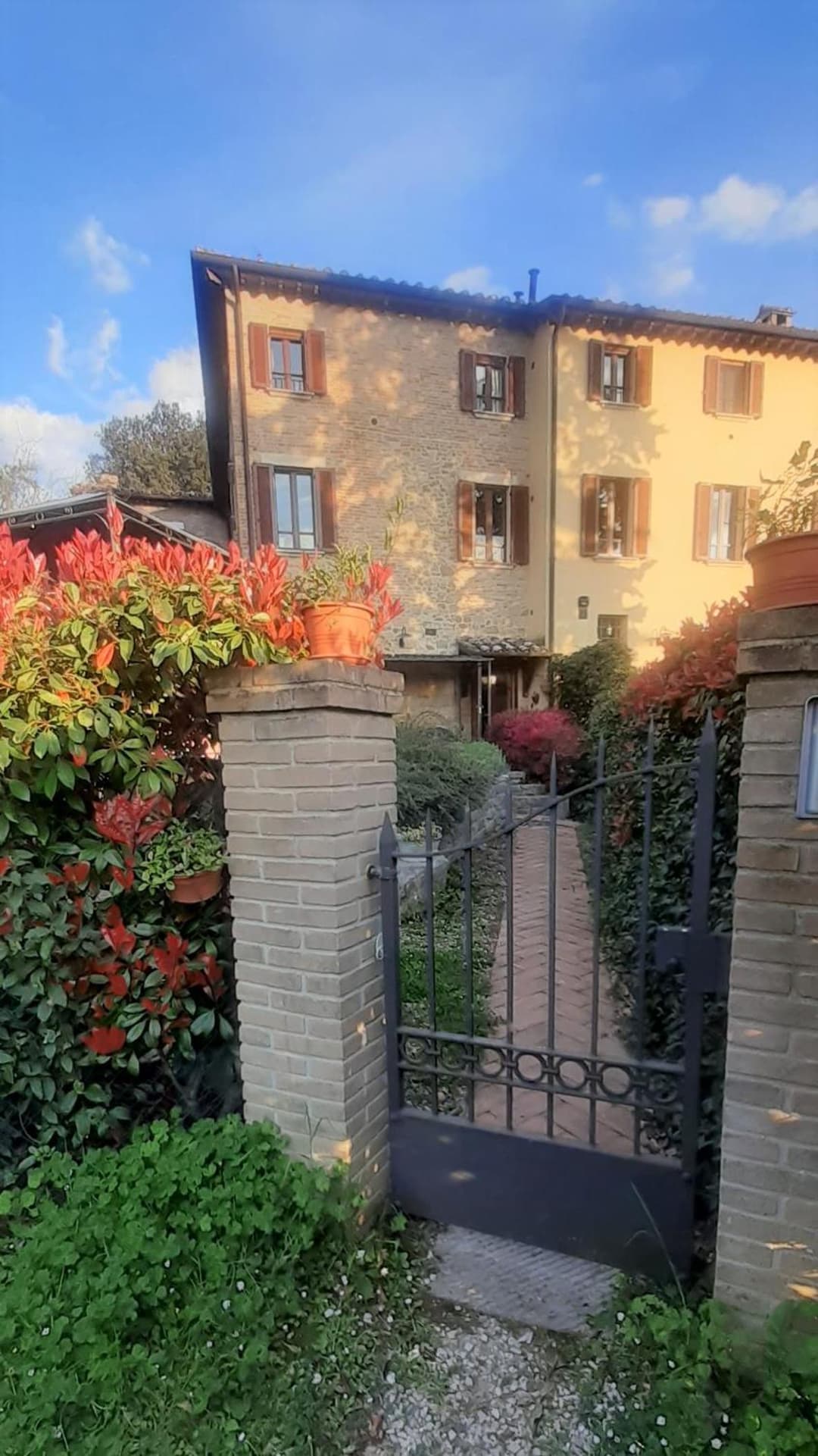 Bilocale in strada Vestricciano Genna con giardino privato — photo 1 of 23
