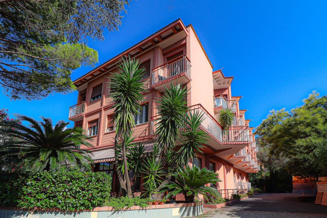 Hotel Esperia — photo 1 of 1