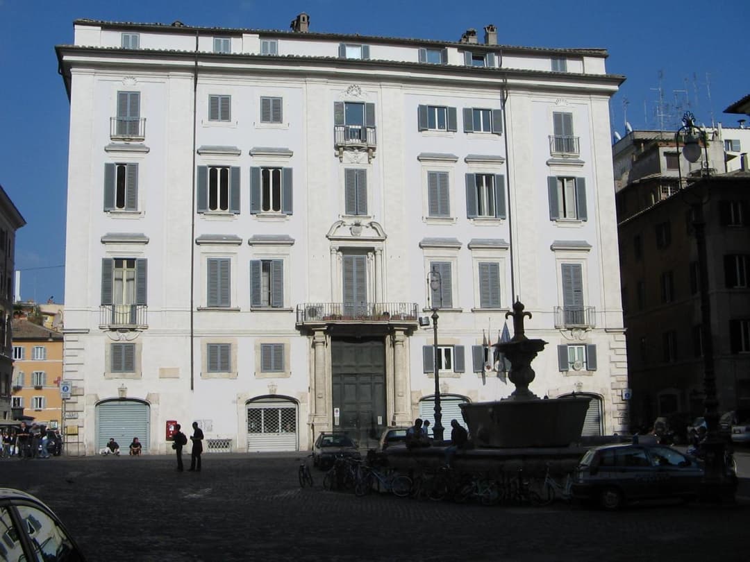 Appartamento Piazza Farnese — photo 1 of 1