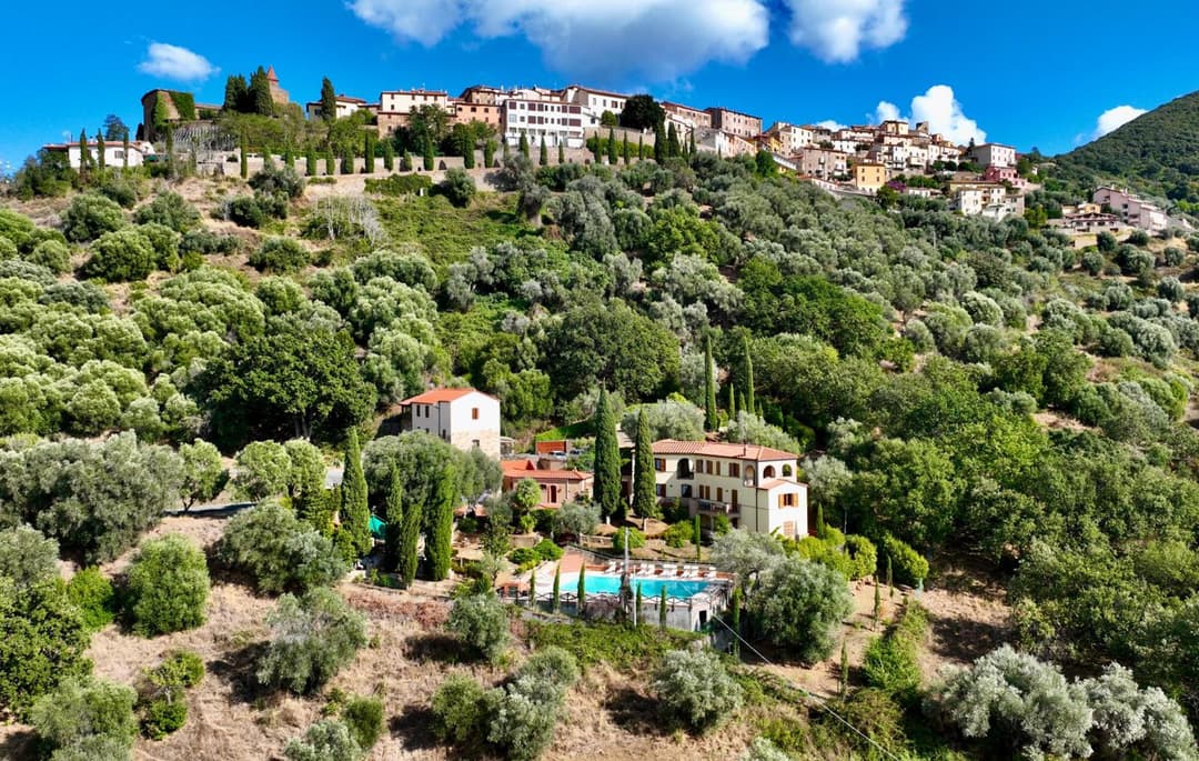 Madonna Del Poggio CAV - Apartments — photo 1 of 36