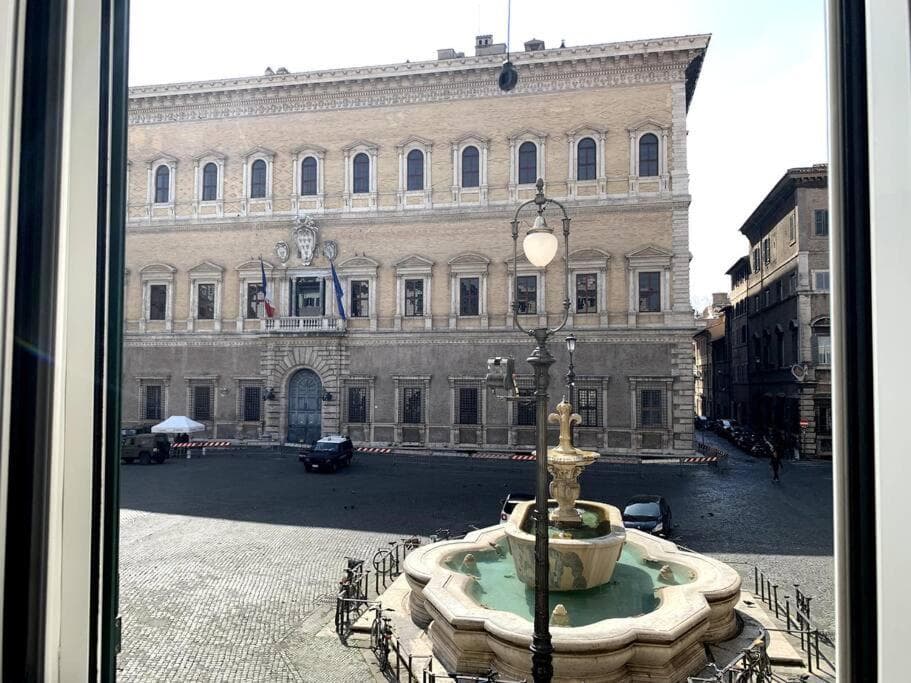 Casa Cristina in Piazza Farnese — photo 1 of 1