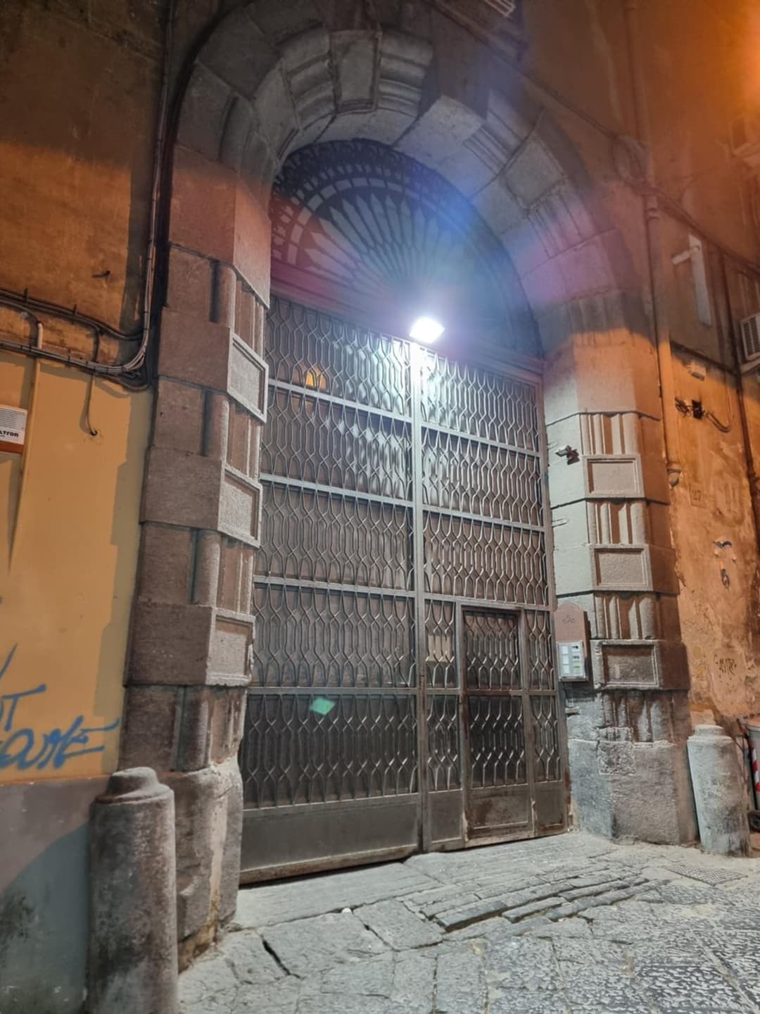 El Corazon de Napoles, Elegante Suite nel Centro Storico di Napoli — photo 1 of 1