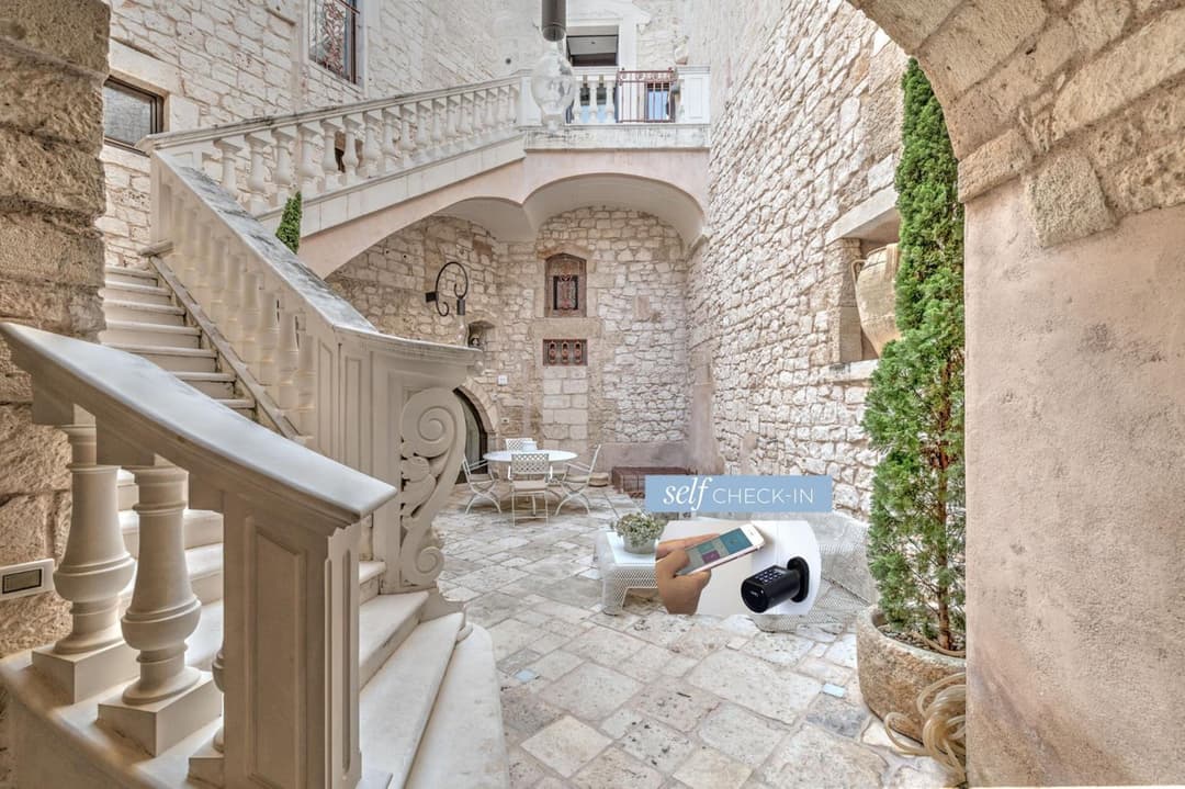 Palazzo Dimora Dell'Osanna By Raro Villas — photo 1 of 1