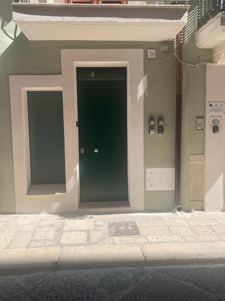 Apulia 35 — photo 1 of 1