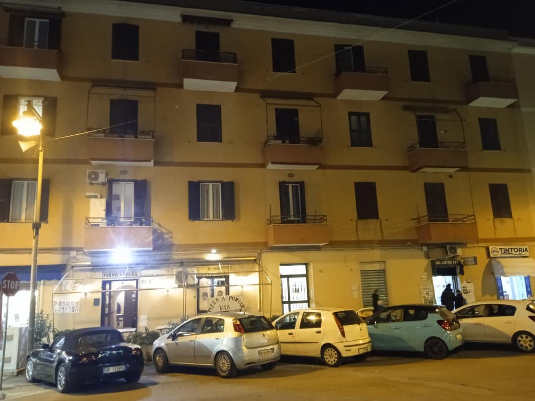 Adriatic Room 50 m dalla stazione Ferroviaria di Ciampino e dalla navetta aeroportuale — photo 1 of 1