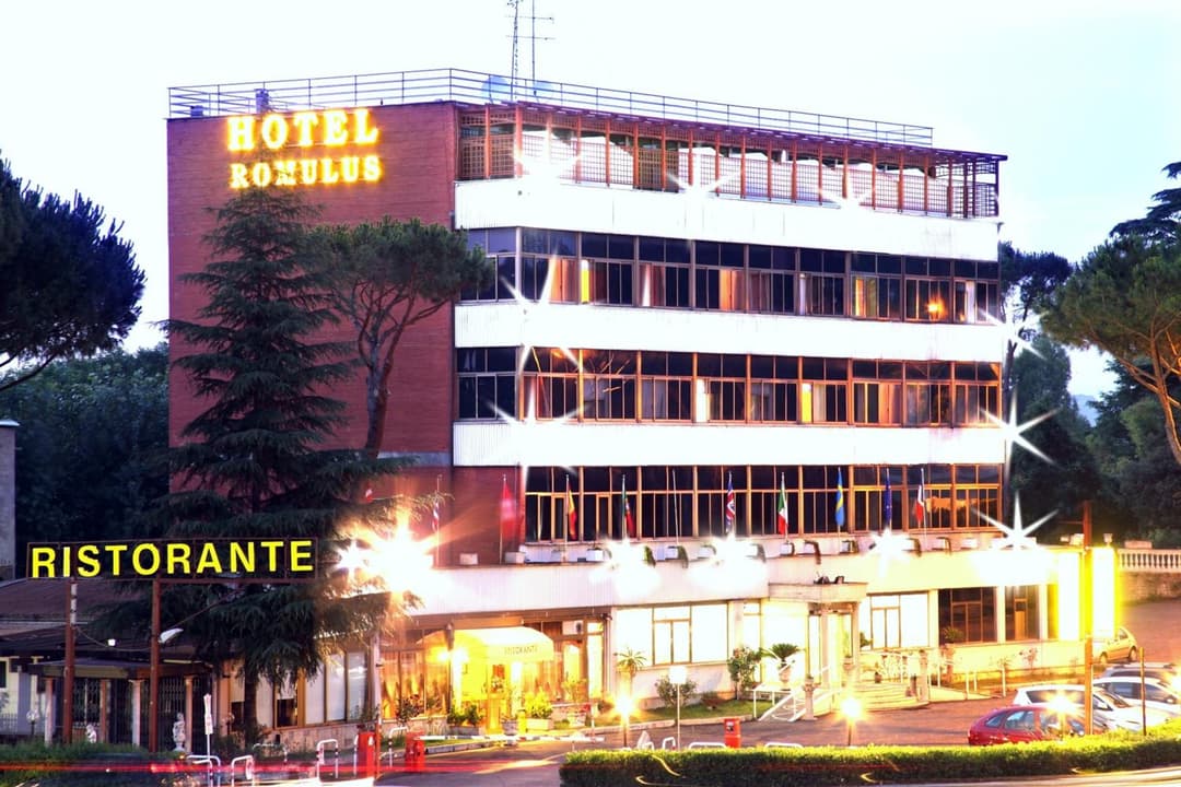 Hotel Romulus — photo 1 of 1