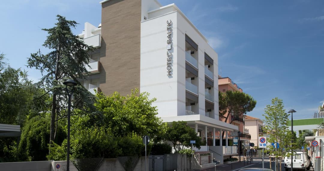 Hotel Baltic Rimini — photo 1 of 52