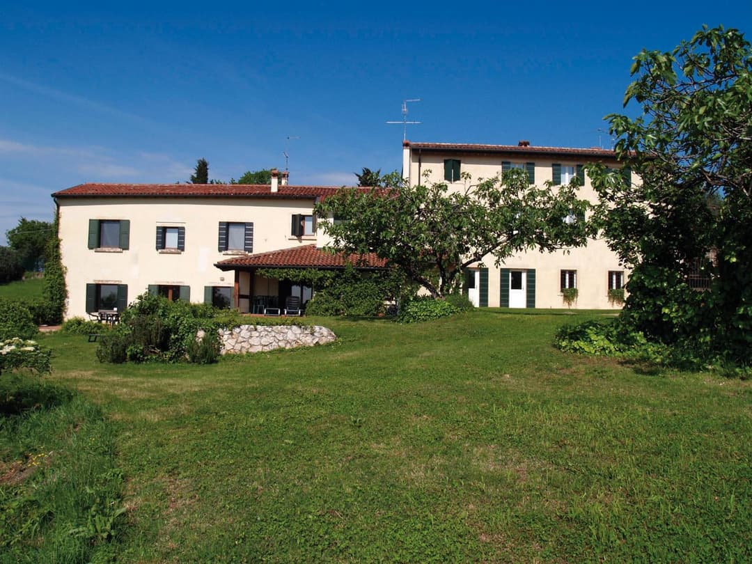 Collina di Verona Borgo San Mattia — photo 1 of 1