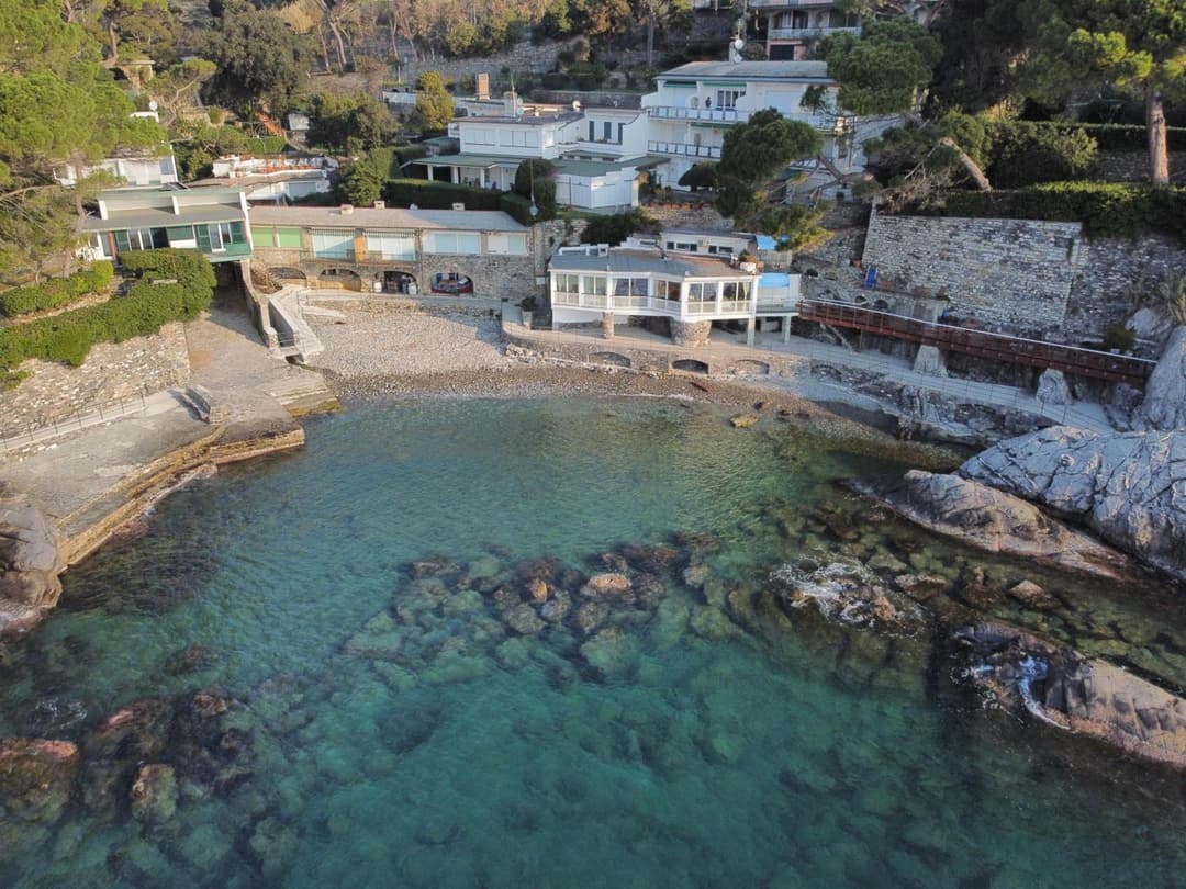 Un Passo dal Mare — photo 1 of 44