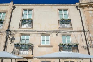 Palazzo Alfeo Aparthotel