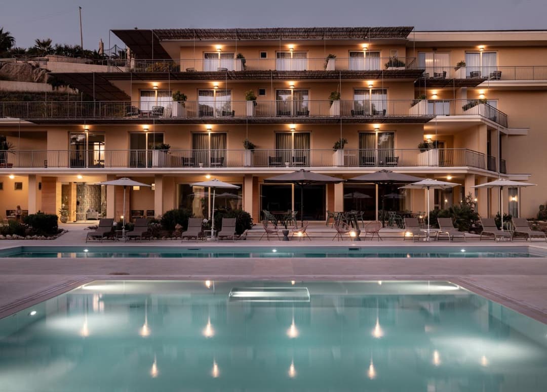 Luna Minoica Suites and Apartments — photo 1 of 1