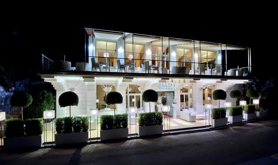 Europa Grand Hotel — photo 1 of 74