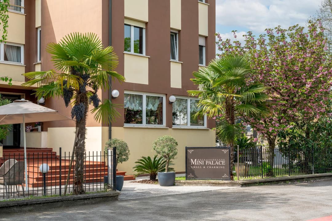 Hotel Mini Palace - Country House — photo 1 of 1