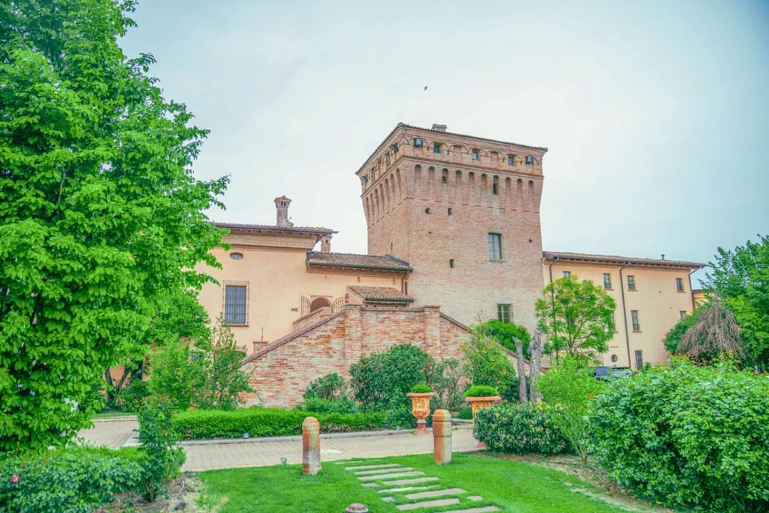 Hotel La Tavola Rotonda — photo 1 of 1
