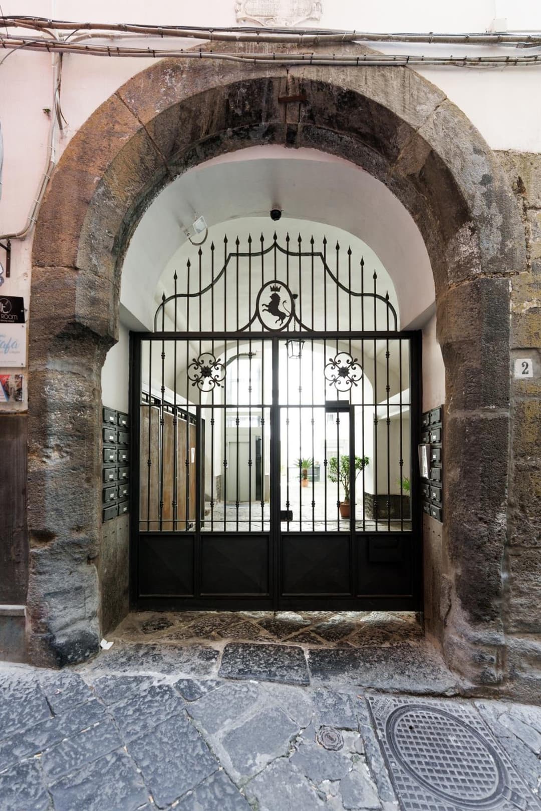 It's Room Naples — photo 1 of 1