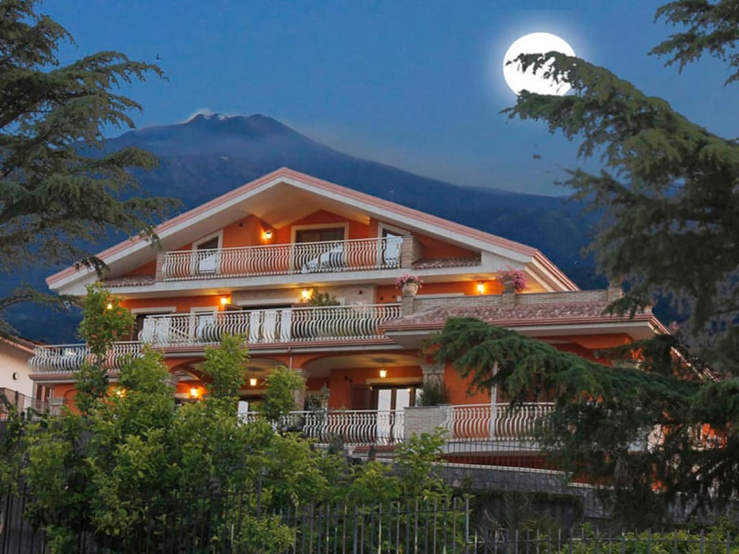 Etna Royal View — photo 1 of 1