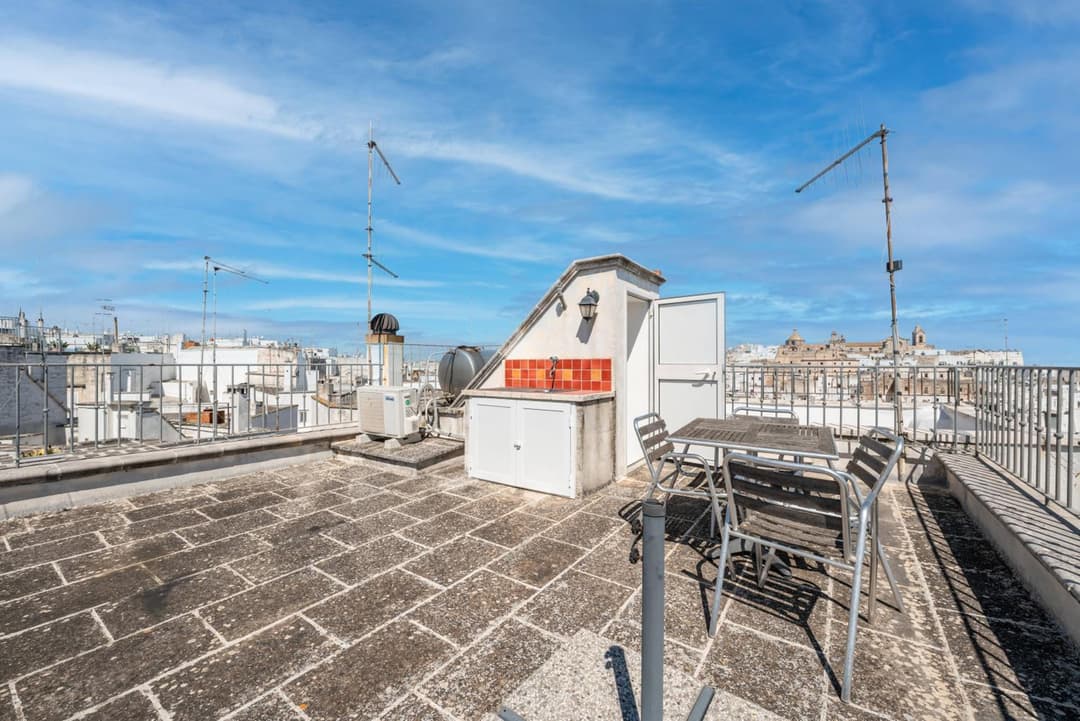Casa Colombo & Casa Scipione by Rentbeat — photo 1 of 1