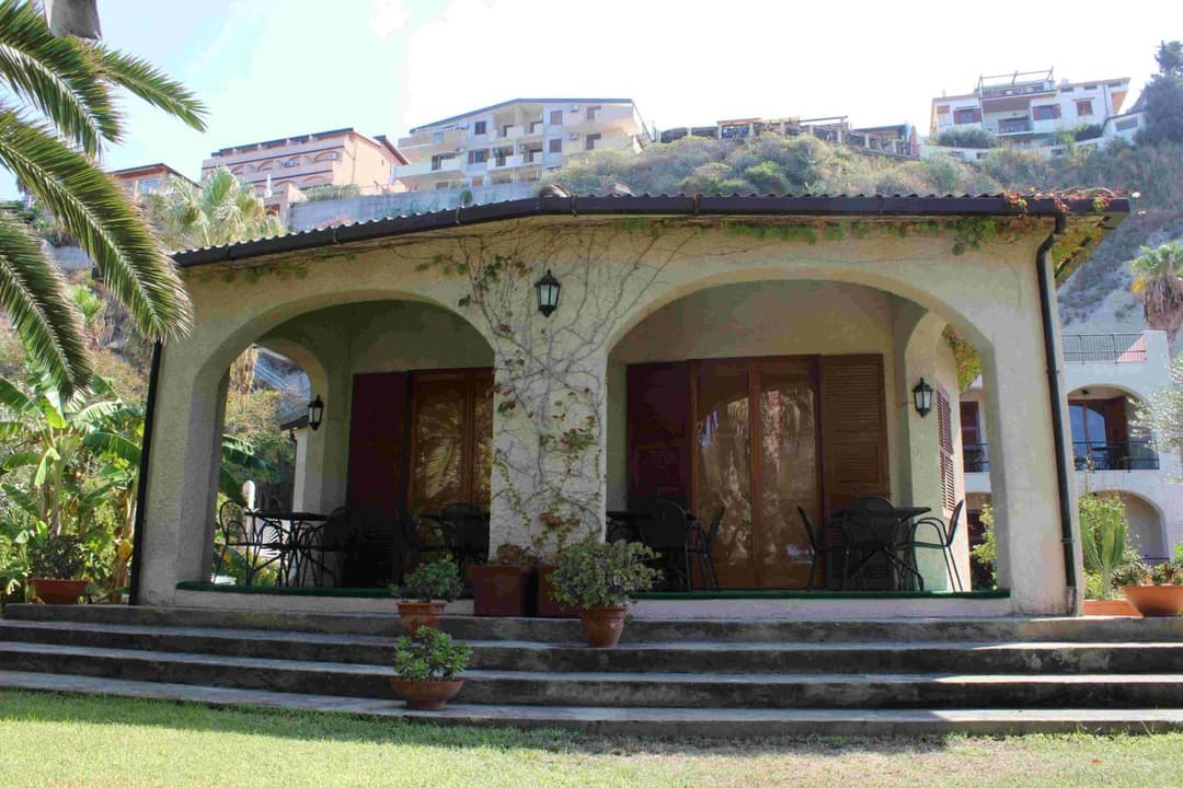 Villa Giada — photo 1 of 46