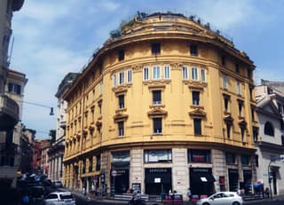 Mia Suites
