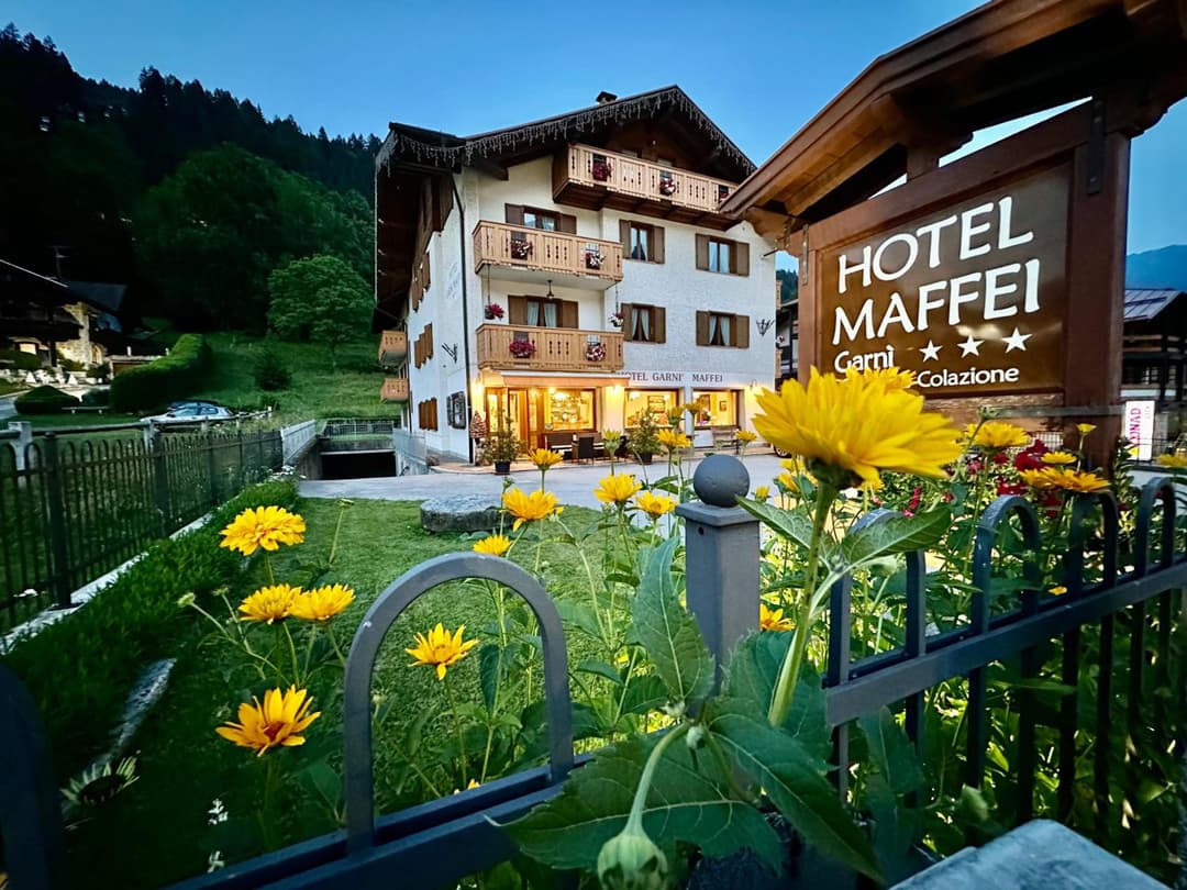 Hotel Garnì Maffei — photo 1 of 36