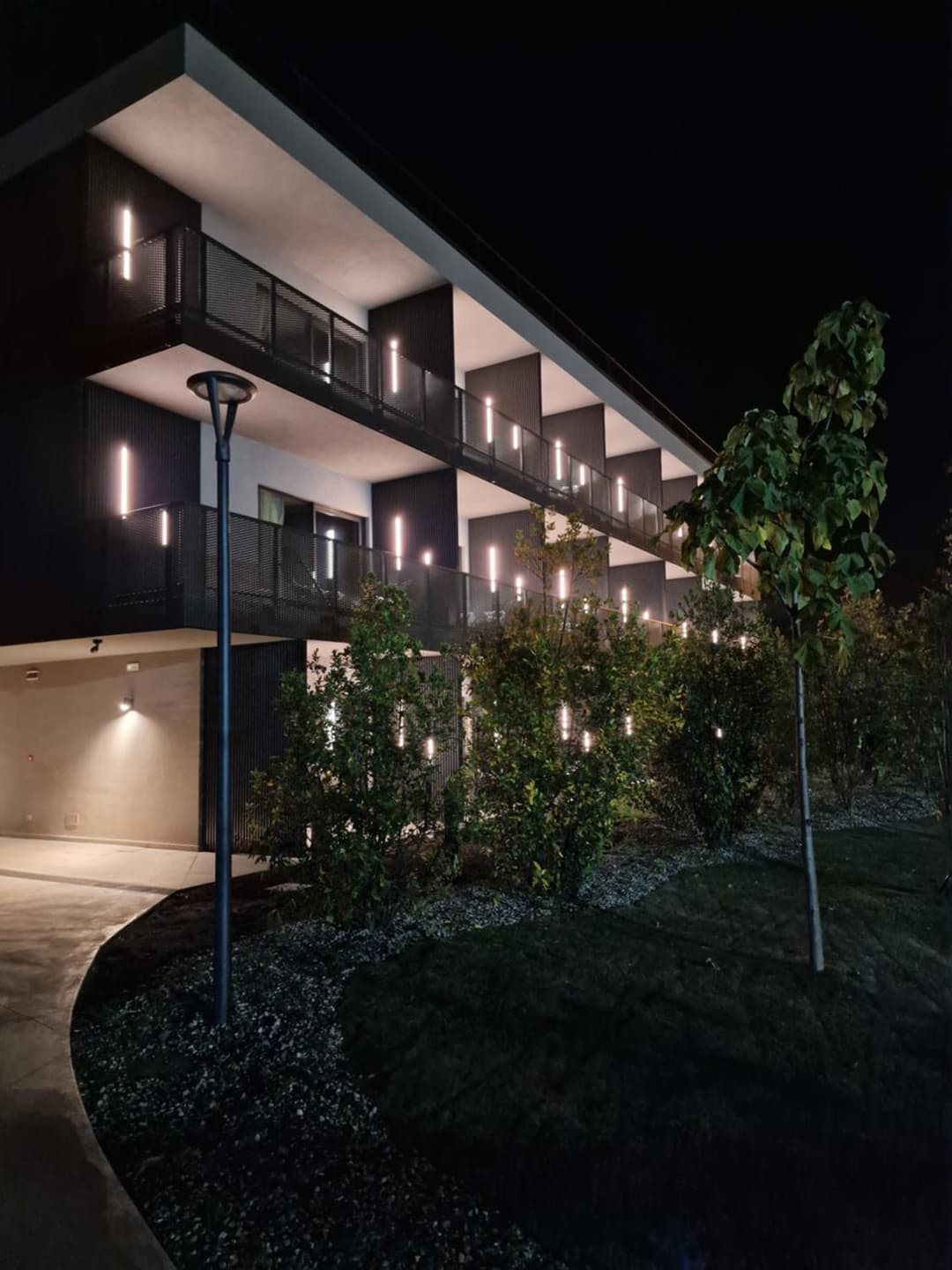 Como Hills — photo 1 of 110