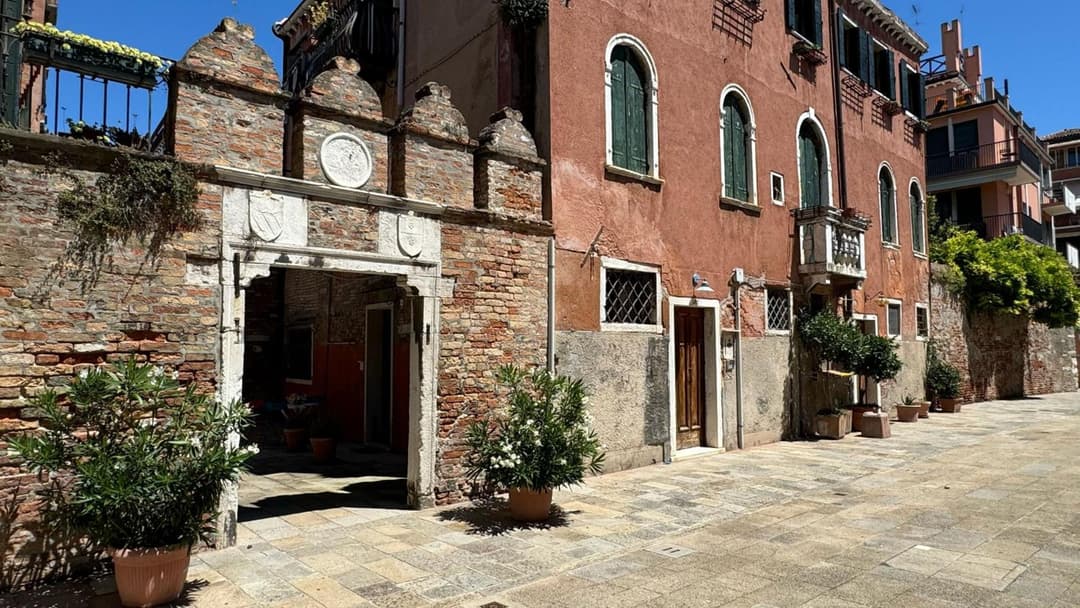 City Apartments Salute-Accademia — photo 1 of 1