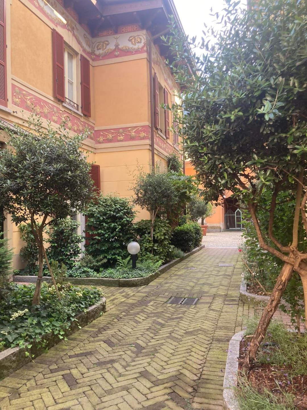 Old Borgo Vico — photo 1 of 27